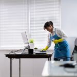 La Importancia de la Limpieza de Oficinas: Mantener Espacios de Trabajo Impecables